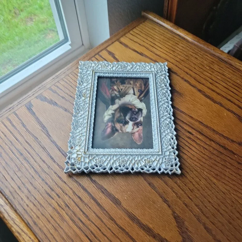 Vtg Metal Picture Frame Gold Filigree Whitewash 4x6 photo Royal Bulldog Print